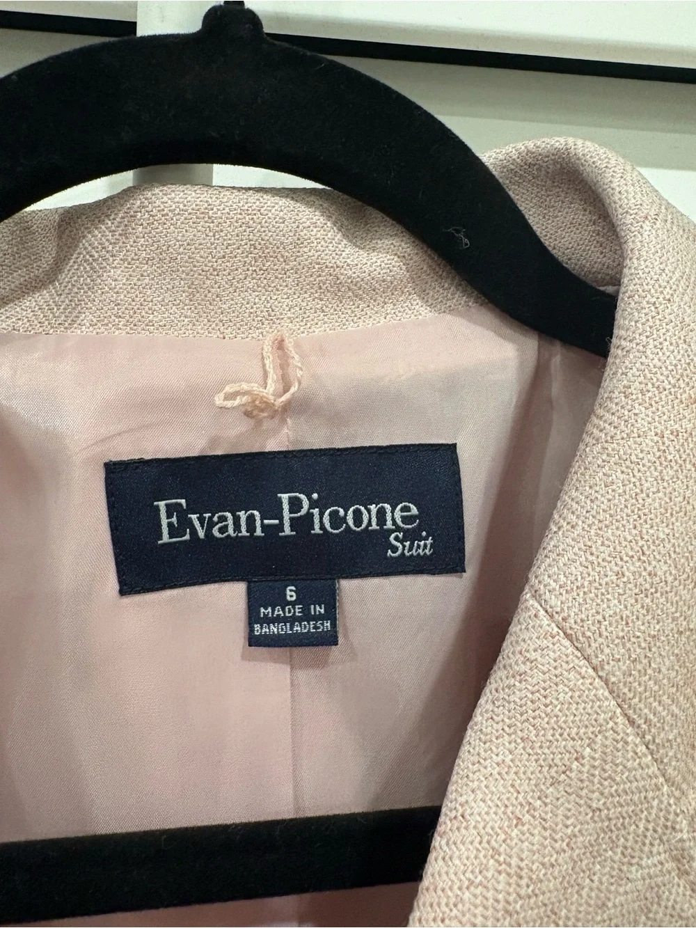 Light Pink Evan-Piccone Three Button Suit Jacket Size 6